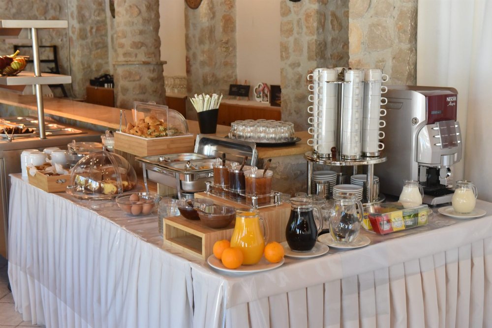 DISCOVER ZAKROS HOTEL 8